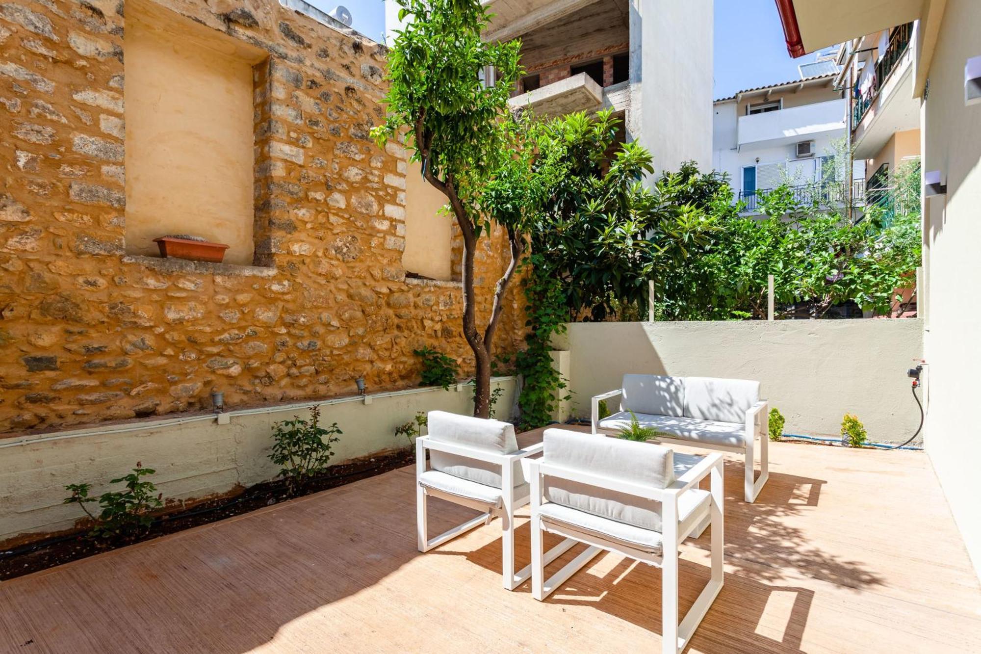 Apartment Cosy Haven Hidden Gem In The Center Kalamata
